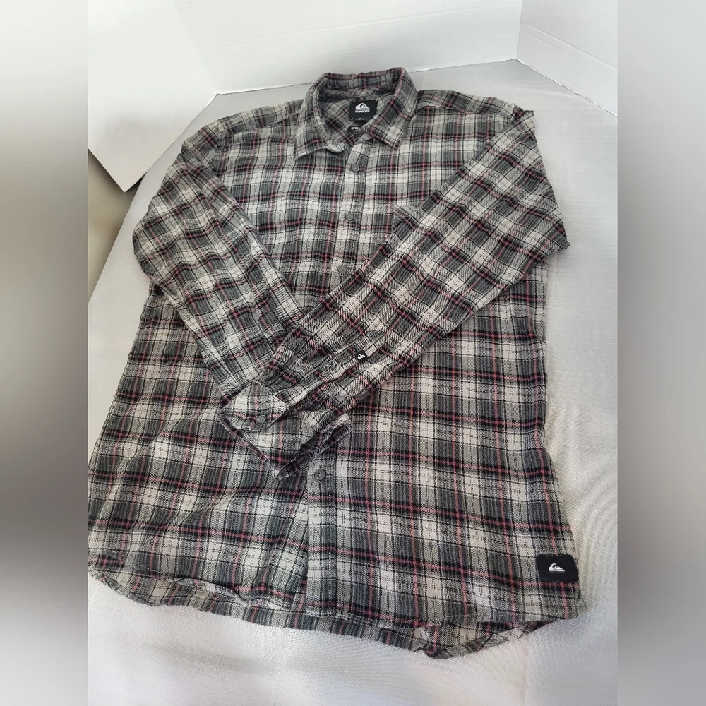 Quiksilver Gray and Green Plaid Button Shirt, Size Large - Picture 6 of 6